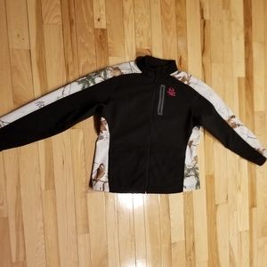Real Tree jacke size is medium